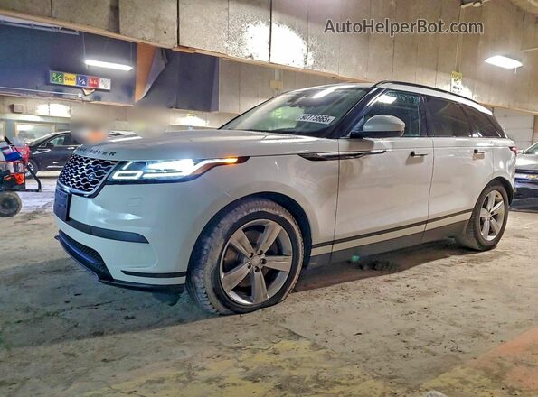 SALYB2RV1JA754813 2018 LAND ROVER RANGE Белый Передняя левая четверть