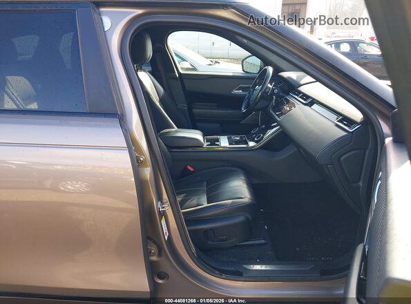 SALYL2EXXKA789209 2019 LAND ROVER RANGE ROVER VELAR Коричневый Вид салона спереди