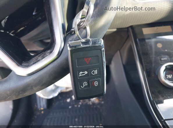 SALZJ2FX1PH191064 2023 LAND ROVER RANGE ROVER EVOQUE Белый Вид панели приборов