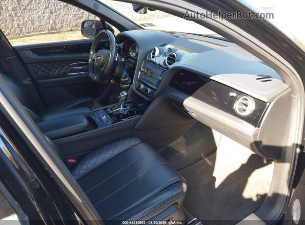 SJAAC2ZV1HC013275 2017 BENTLEY BENTAYGA Черный Вид салона спереди