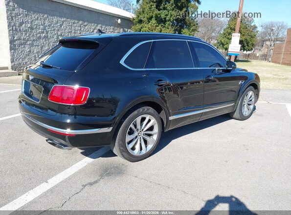 SJAAC2ZV1HC013275 2017 BENTLEY BENTAYGA Черный Задняя правая четверть