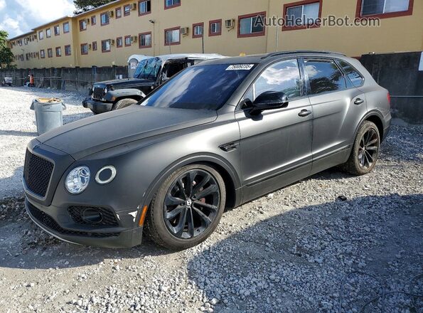 SJAAC2ZV2HC013821 2017 BENTLEY BENTAYGA Black Vista tres cuartos delantera izquierda