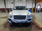 2018 Bentley Bentayga Серебряный vin: SJAAC2ZV6JC017487