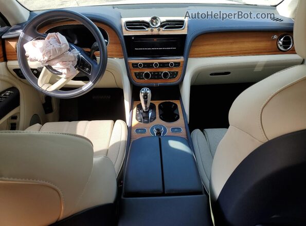SJAAT2ZV4PC023927 2023 BENTLEY BENTAYGA Белый Вид панели приборов