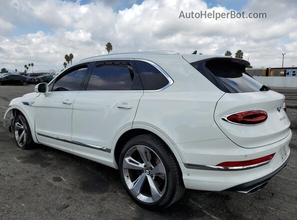 SJAAT2ZV4PC023927 2023 BENTLEY BENTAYGA Белый Задняя левая четверть