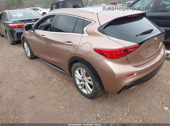 SJKCH5CP4KA008012 2019 INFINITI QX30 Pink Trasero izquierdo