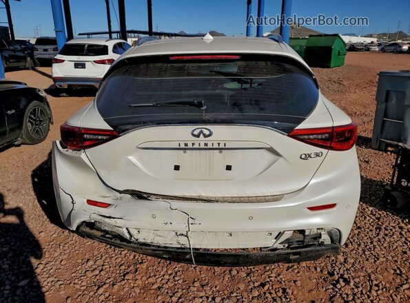 SJKCH5CPXJA055074 2018 INFINITI QX30 Белый Вид сзади