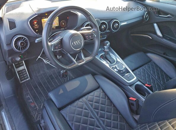 TRUC1AFV0J1007485 2018 AUDI TT Серый Вид панели приборов