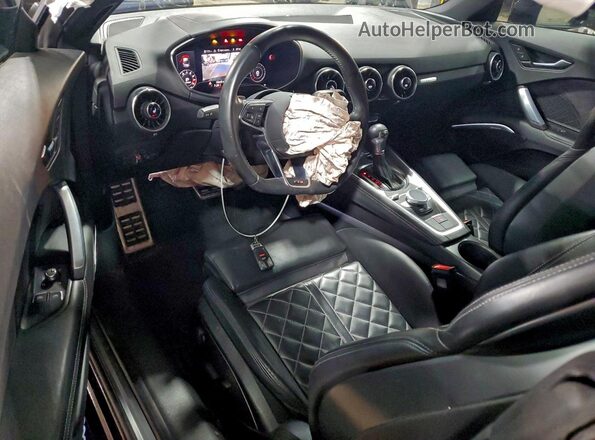 TRUC1AFV1J1012811 2018 AUDI TT Черный Вид панели приборов