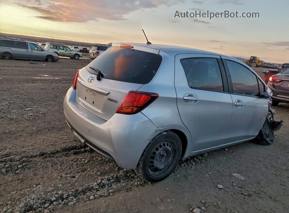 VNKKTUD30GA065907 2016 TOYOTA YARIS Silver Trasero derecho