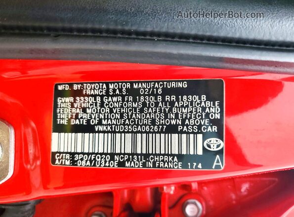 VNKKTUD35GA062677 2016 TOYOTA YARIS Красный Вид подкапотного пространства