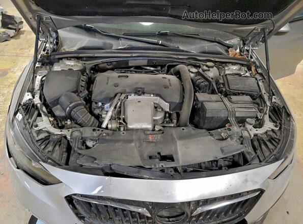 W04GV8SX8L1009224 2020 BUICK REGAL Серебряный Вид задней части салона