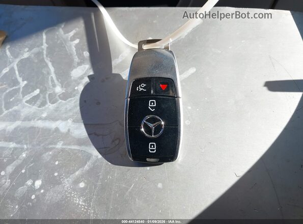W1K2J5JB0LA075773 2020 MERCEDES-BENZ CLS-CLASS Белый Вид панели приборов