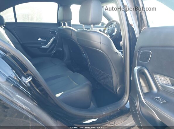 W1K3G4EB2LW047290 2020 MERCEDES-BENZ A 220 Black Вид наклейки з VIN-кодом