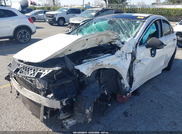 W1K3G4EB3MJ267861 2021 MERCEDES-BENZ A 220 Белый 