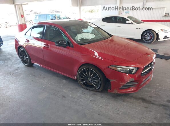 W1K3G4EB3MJ286118 2021 MERCEDES-BENZ A 220 Красный Передняя правая четверть