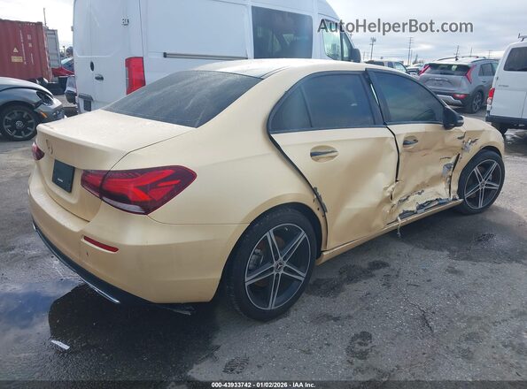 W1K3G4EB3NJ352362 2022 MERCEDES-BENZ A 220 Золотой Задняя правая четверть