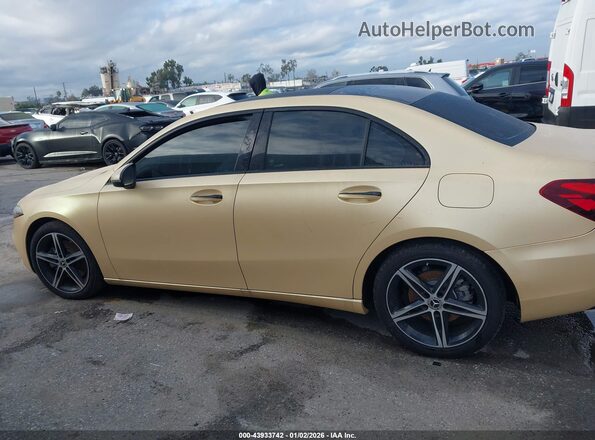W1K3G4EB3NJ352362 2022 MERCEDES-BENZ A 220 Золотой Панорамный вид салона 360°
