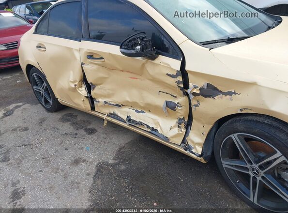 W1K3G4EB3NJ352362 2022 MERCEDES-BENZ A 220 Золотой 