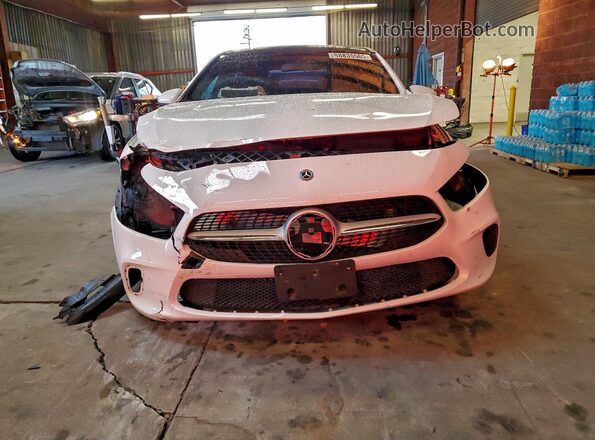 W1K3G4EB5NJ360334 2022 MERCEDES-BENZ A Белый Вид спереди