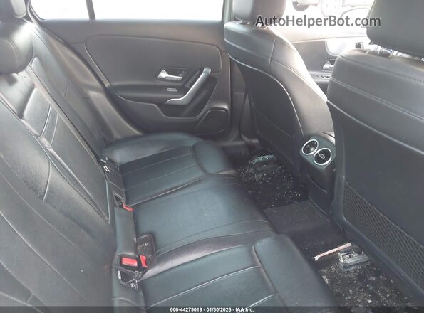W1K3G4EB6LJ221861 2020 MERCEDES-BENZ A 220 Белый Вид наклейки с VIN-кодом