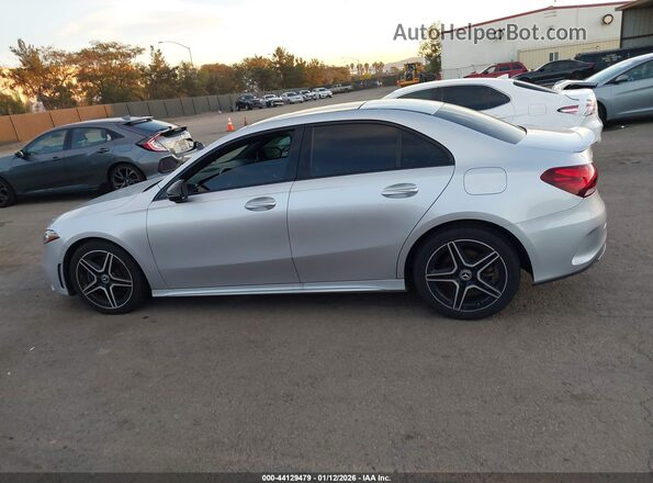 W1K3G4EB7LJ216863 2020 MERCEDES-BENZ A 220 Серый 