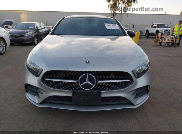 W1K3G4EB7LJ216863 2020 MERCEDES-BENZ A 220 Серый Вид задней части салона