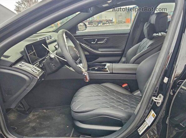 W1K6G6KB0SA337214 2025 MERCEDES-BENZ S Black Widok wnętrza z przodu