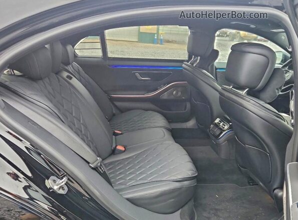 W1K6G6KB0SA337214 2025 MERCEDES-BENZ S Black Widok tylnych siedzeń