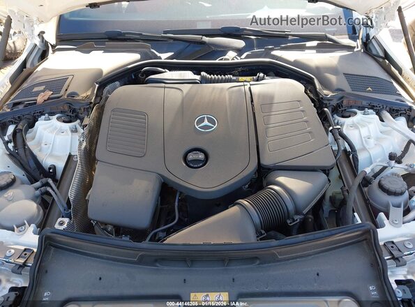 W1KAF4GB4PR090914 2023 MERCEDES-BENZ C-CLASS Белый Вид сзади
