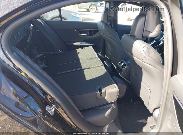 W1KAF4HB5SR242982 2025 MERCEDES-BENZ C-CLASS Black Widok naklejki z numerem VIN