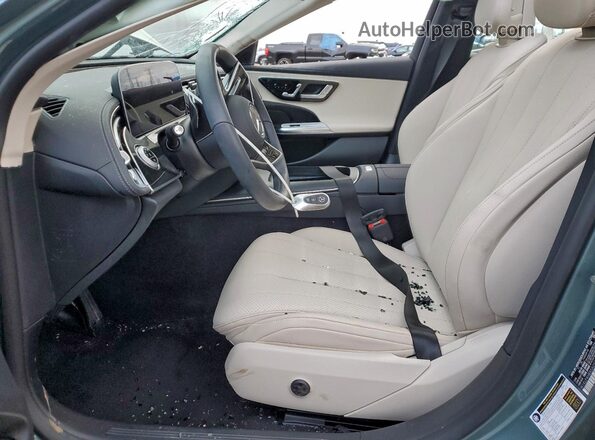 W1KLF4HB9SA093984 2025 MERCEDES-BENZ E Turquoise Vista interior delantera