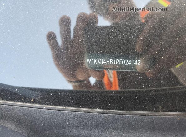 W1KMJ4HB1RF024142 2024 MERCEDES-BENZ CLE Gray Vista del compartimento del motor