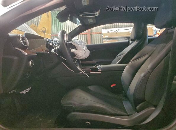 W1KMJ4HB4RF045356 2024 MERCEDES-BENZ CLE Gray Vista interior delantera