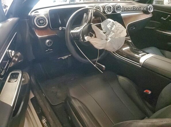 W1KMJ4HB4RF045356 2024 MERCEDES-BENZ CLE Gray Vista del salpicadero