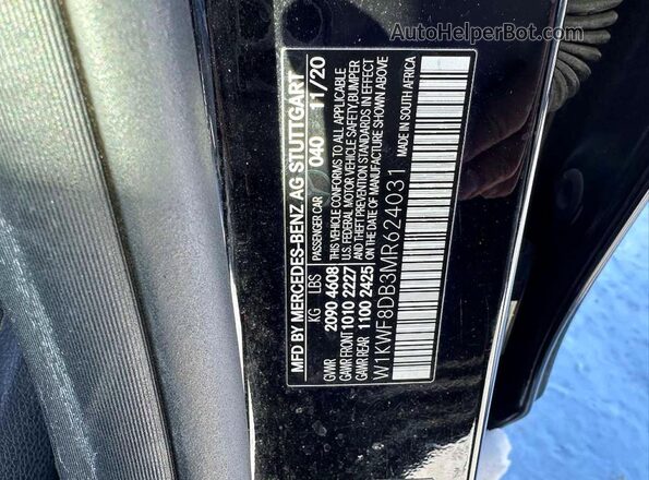 W1KWF8DB3MR624031 2021 MERCEDES-BENZ C Black Widok wnętrza z tyłu