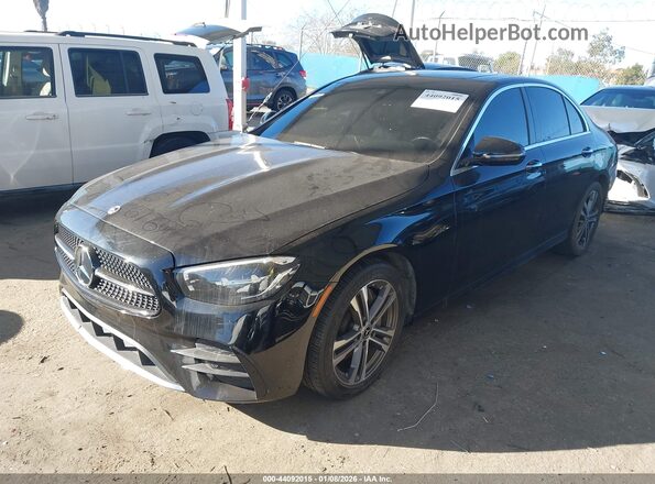 W1KZF8DB0NB080398 2022 MERCEDES-BENZ E-CLASS Черный Передняя левая четверть