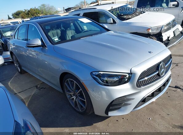 W1KZF8DB3PB166291 2023 MERCEDES-BENZ E-CLASS Серебряный Передняя правая четверть