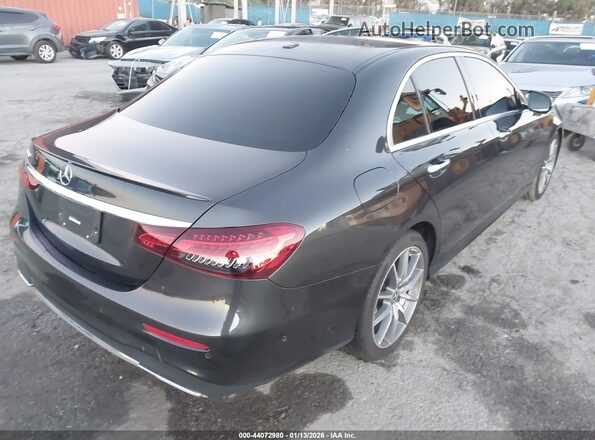W1KZF8DB4NB095003 2022 MERCEDES-BENZ E-CLASS Черный Задняя правая четверть
