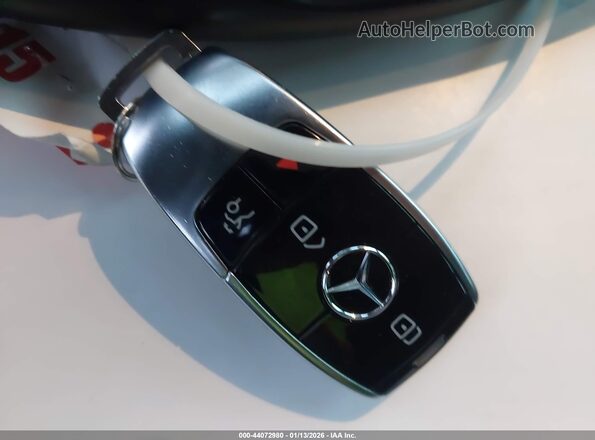 W1KZF8DB4NB095003 2022 MERCEDES-BENZ E-CLASS Черный Вид панели приборов