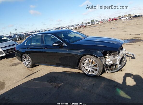 W1KZF8DB6NB090207 2022 MERCEDES-BENZ E-CLASS Черный Панорамный вид салона 360°