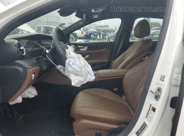 W1KZF8DB7NB093441 2022 MERCEDES-BENZ E White Widok wnętrza z przodu