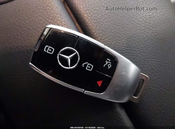 W1KZF8EB3PB175832 2023 MERCEDES-BENZ E-CLASS Серебряный Вид панели приборов