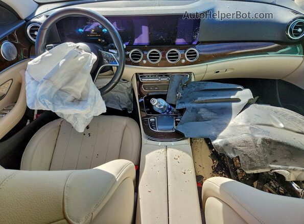 W1KZF8EB5MA924891 2021 MERCEDES-BENZ E Black Առջևի վահանակի տեսք