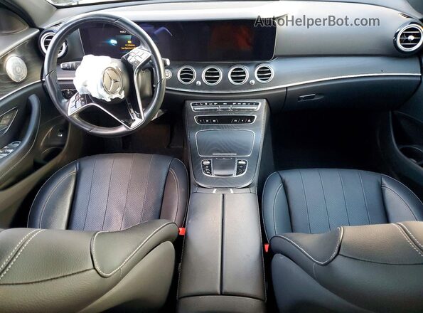 W1KZF8EB6PB100297 2023 MERCEDES-BENZ E Черный Вид панели приборов