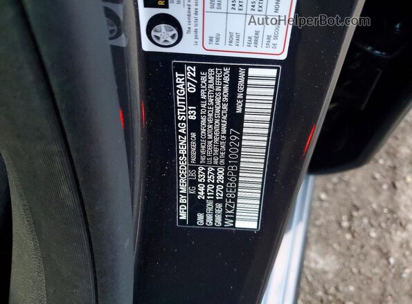 W1KZF8EB6PB100297 2023 MERCEDES-BENZ E Черный Вид подкапотного пространства