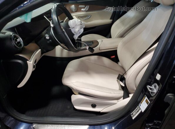 W1KZF8EB7NB029527 2022 MERCEDES-BENZ E Blue Widok wnętrza z przodu