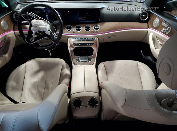 W1KZF8EB7NB029527 2022 MERCEDES-BENZ E Blue Widok deski rozdzielczej
