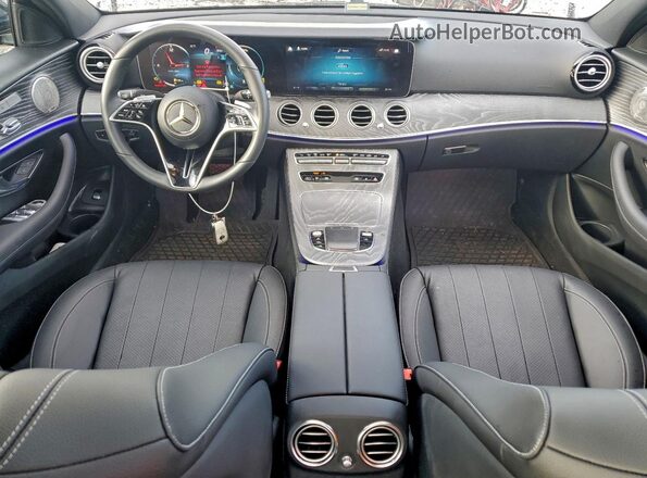 W1KZF8EB7PB110062 2023 MERCEDES-BENZ E Белый Вид панели приборов