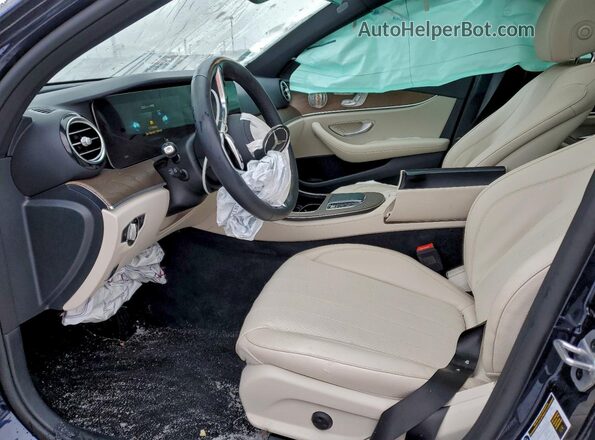 W1KZF8EB8NB055781 2022 MERCEDES-BENZ E Blue Widok wnętrza z przodu